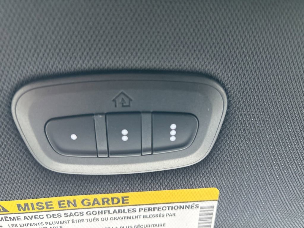 New 2026 Chrysler Pacifica Select image 31