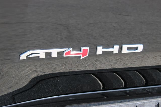 Used 2025 GMC Sierra 2500 AT4 w/ AT4 Premium Plus Package image 19