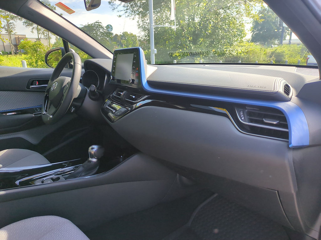 Used 2019 Toyota C-HR XLE FWD image 34