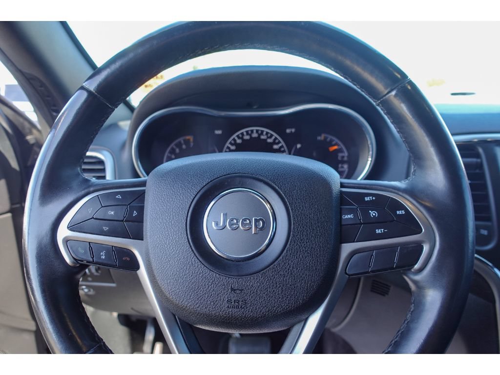 Used 2018 Jeep Grand Cherokee Altitude RWD image 13