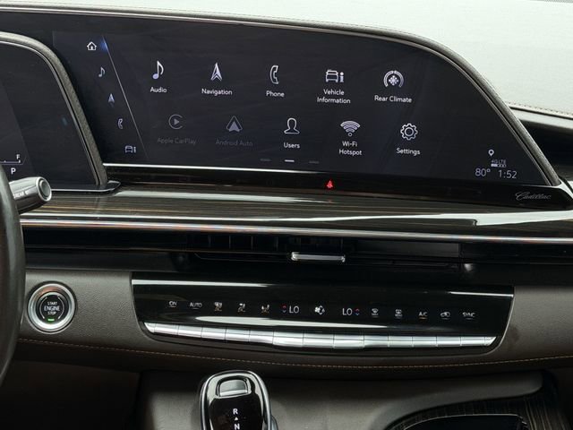 Used 2022 Cadillac Escalade Premium Luxury w/ Performance Package AWD/4WD image 18