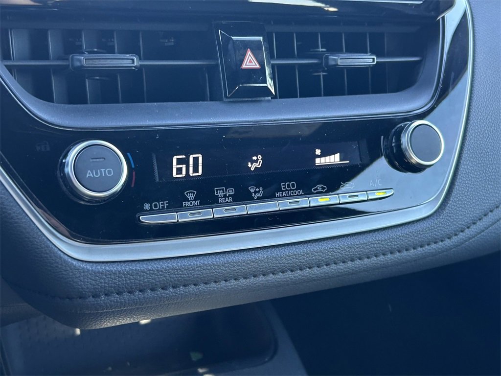 Used 2024 Toyota Corolla SE image 28