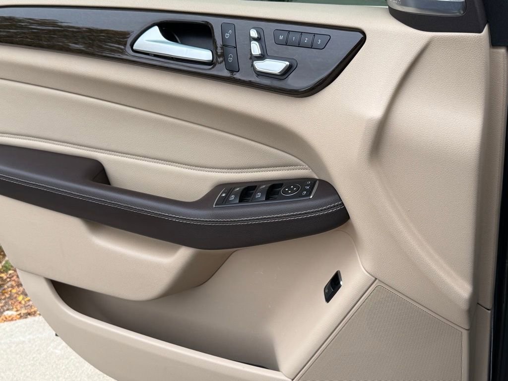 Used 2017 Mercedes-Benz GLE 350 4MATIC image 31