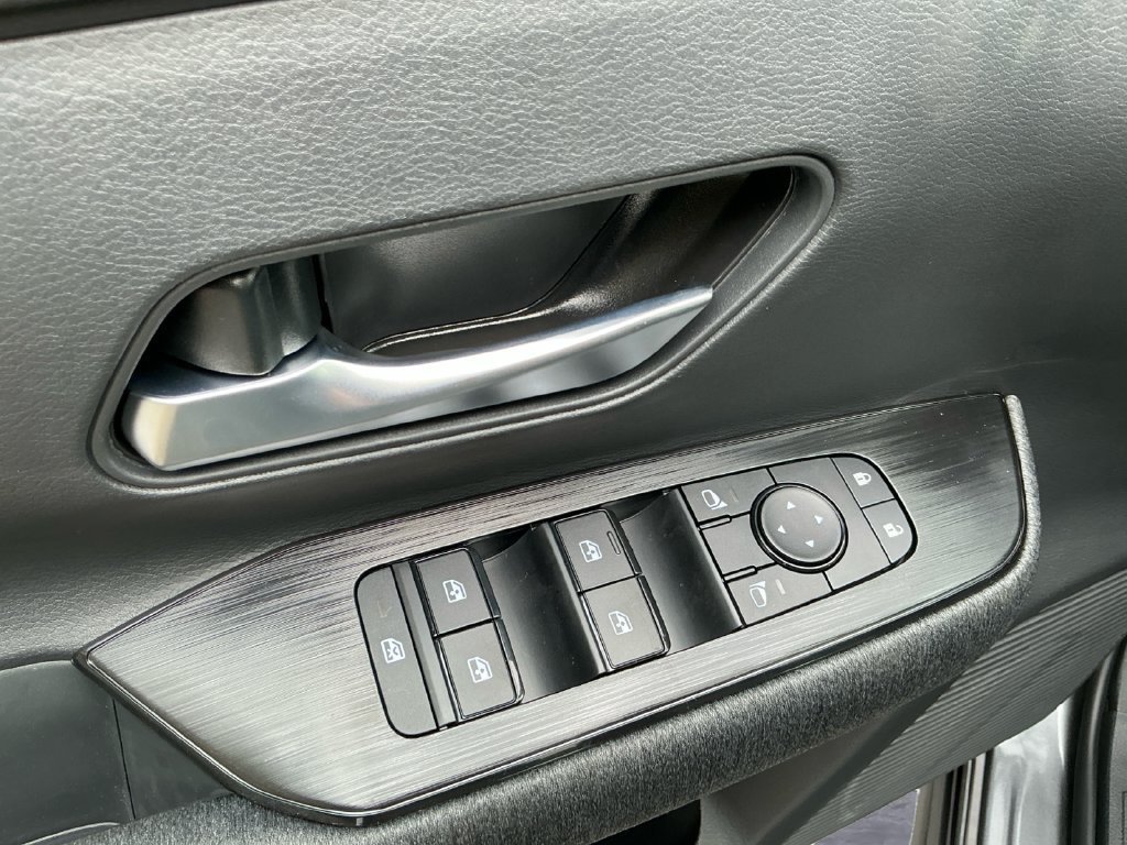 New 2026 Nissan Kicks SV w/ Cold Weather Package FWD image 23