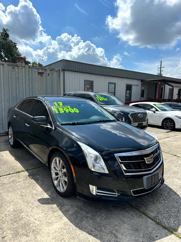 Used 2017 Cadillac XTS Luxury image 2
