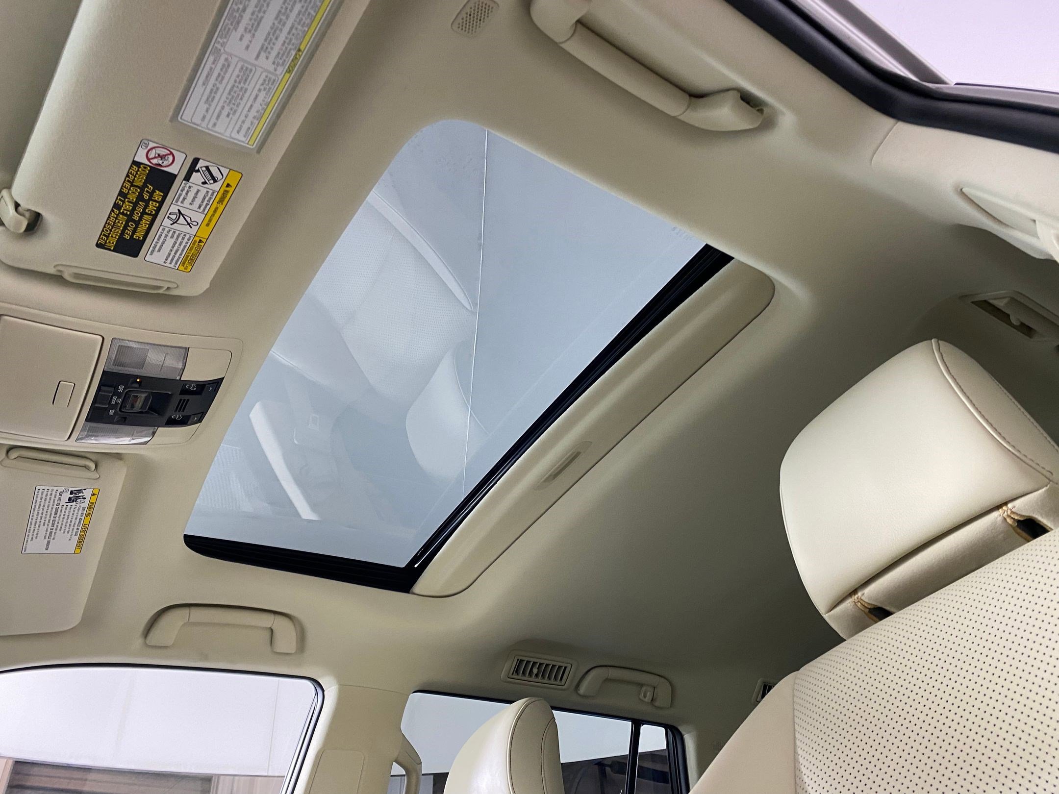 Used 2023 Lexus GX 460 Luxury w/ Off Road Package image 15