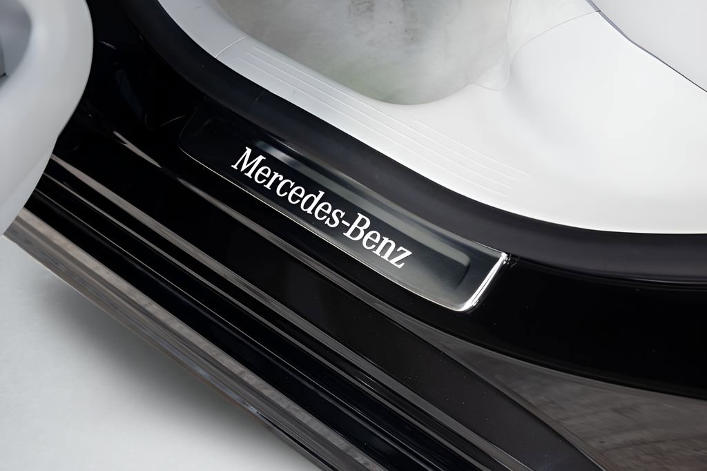 Used 2022 Mercedes-Benz EQS 580 4MATIC Sedan w/ Pinnacle Trim Package image 66