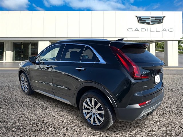 Certified 2022 Cadillac XT4 Premium Luxury w/ Enhanced Visibility Package image 2