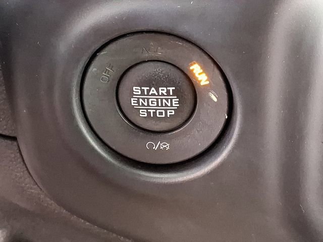 Used 2023 Jeep Wrangler Sport S image 19