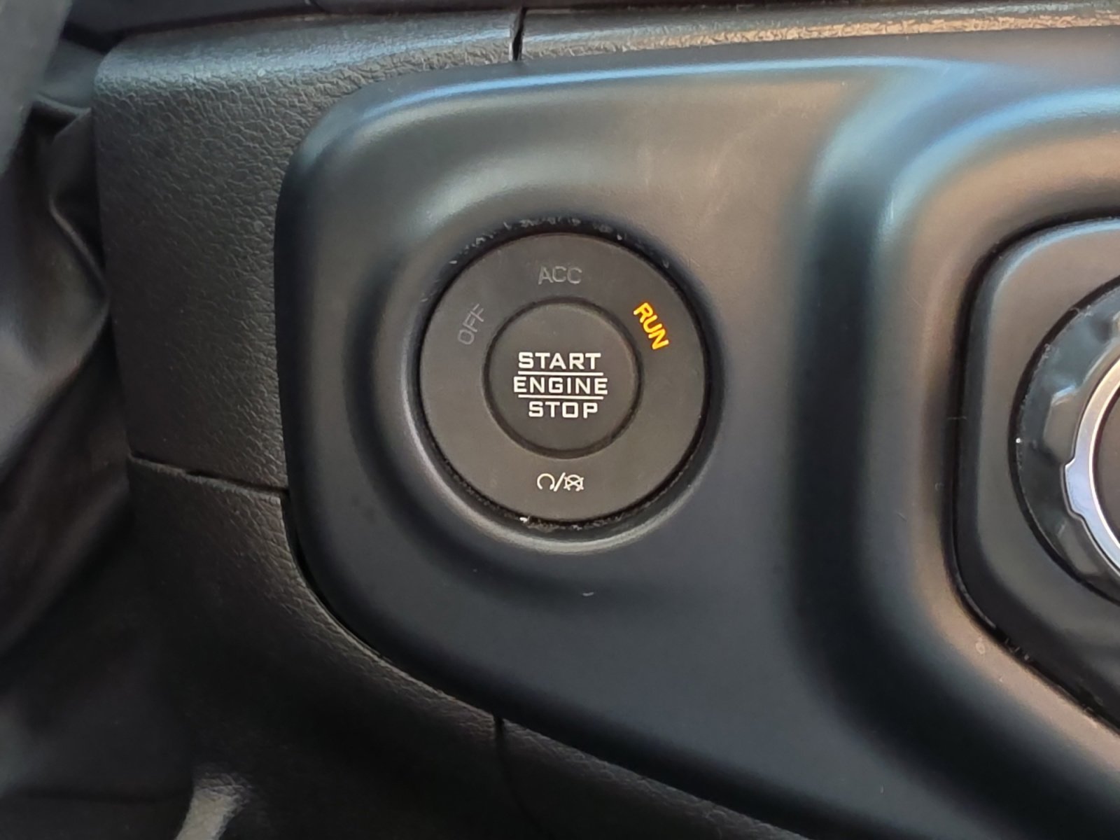 Used 2023 Jeep Gladiator Mojave image 23