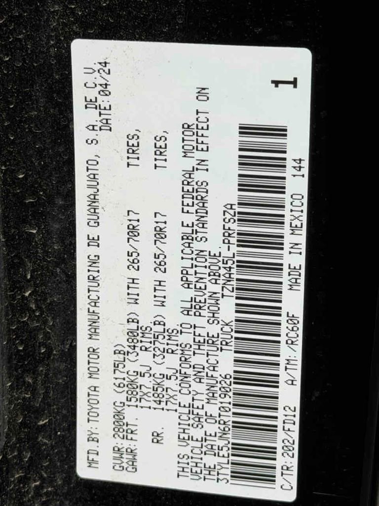 Used 2024 Toyota Tacoma TRD Off-Road AWD/4WD image 16