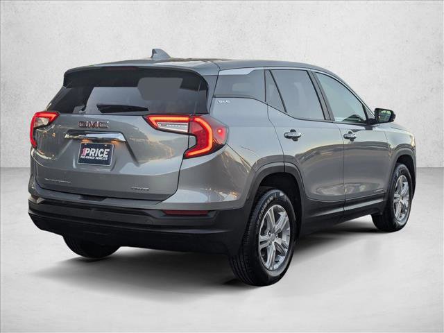 Used 2024 GMC Terrain SLE image 5