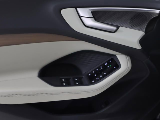 Used 2025 Audi A5 2.0T Premium Plus w/ Premium Plus image 11