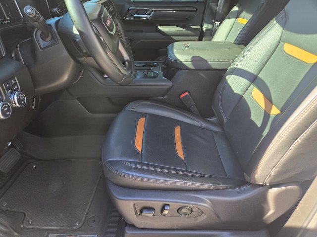 Used 2025 GMC Sierra 2500 AT4 AWD/4WD image 14