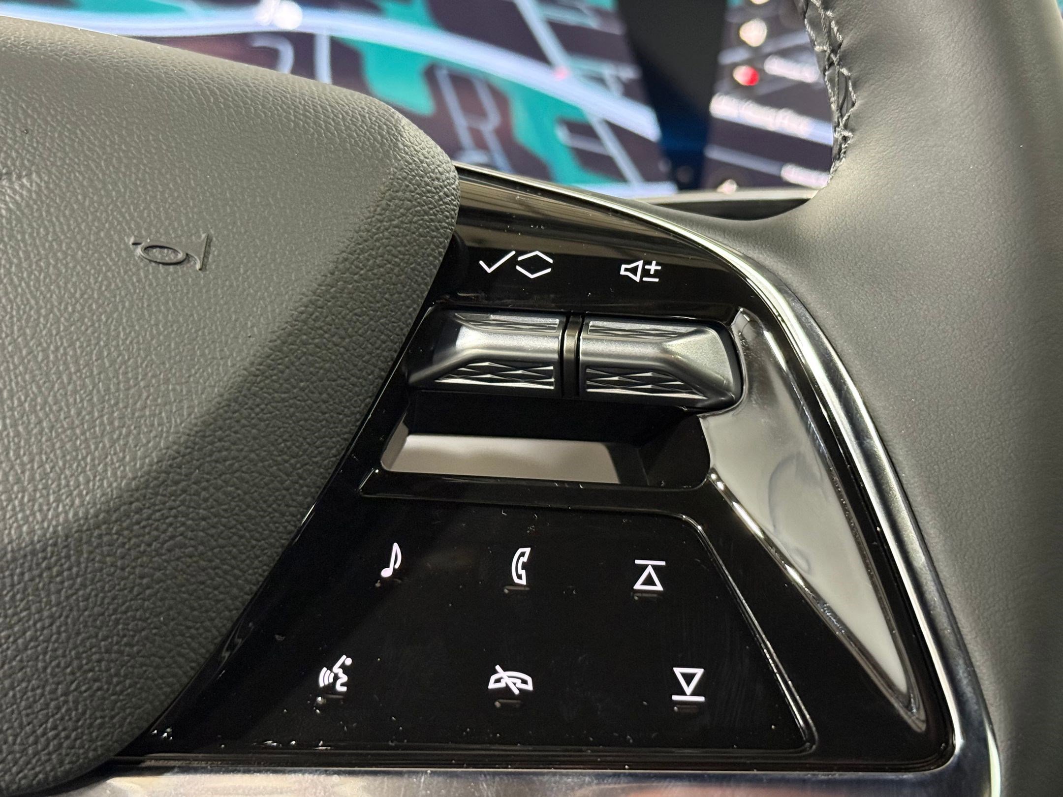 New 2026 Cadillac Vistiq Sport image 29