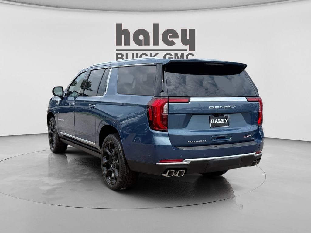 New 2026 GMC Yukon XL Denali w/ Denali Reserve Package AWD/4WD image 3