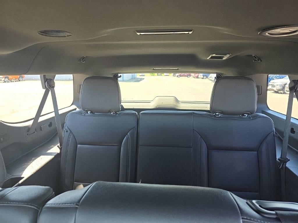 Used 2024 Chevrolet Suburban LT AWD/4WD image 10