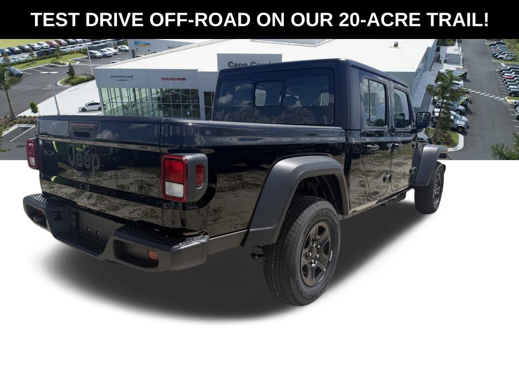 New 2026 Jeep Gladiator Sport AWD/4WD image 4