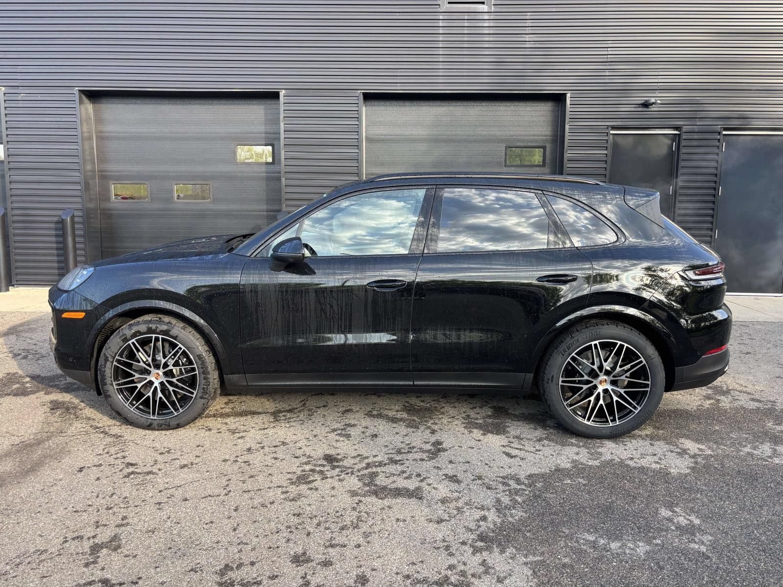 New 2026 Porsche Cayenne S AWD/4WD image 2