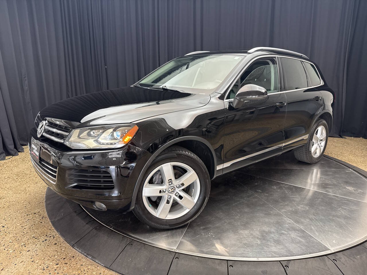 Used 2012 Volkswagen Touareg VR6
