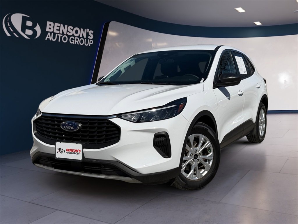 Used 2023 Ford Escape Active image 1