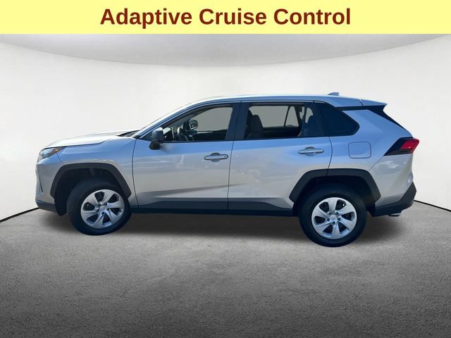 Used 2024 Toyota RAV4 LE AWD/4WD image 6