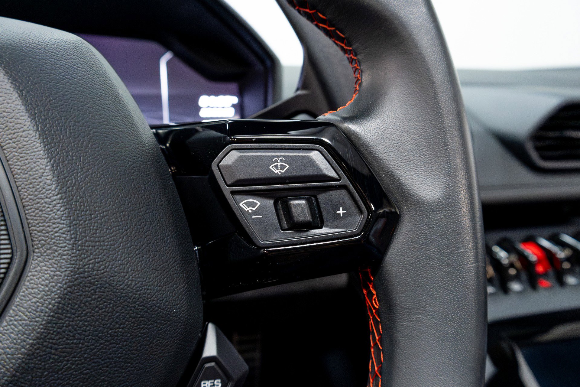 Used 2020 Lamborghini Huracan EVO image 67