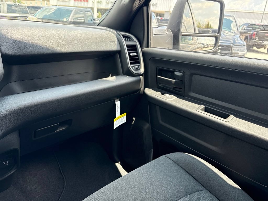 New 2026 RAM 3500 Tradesman AWD/4WD image 5