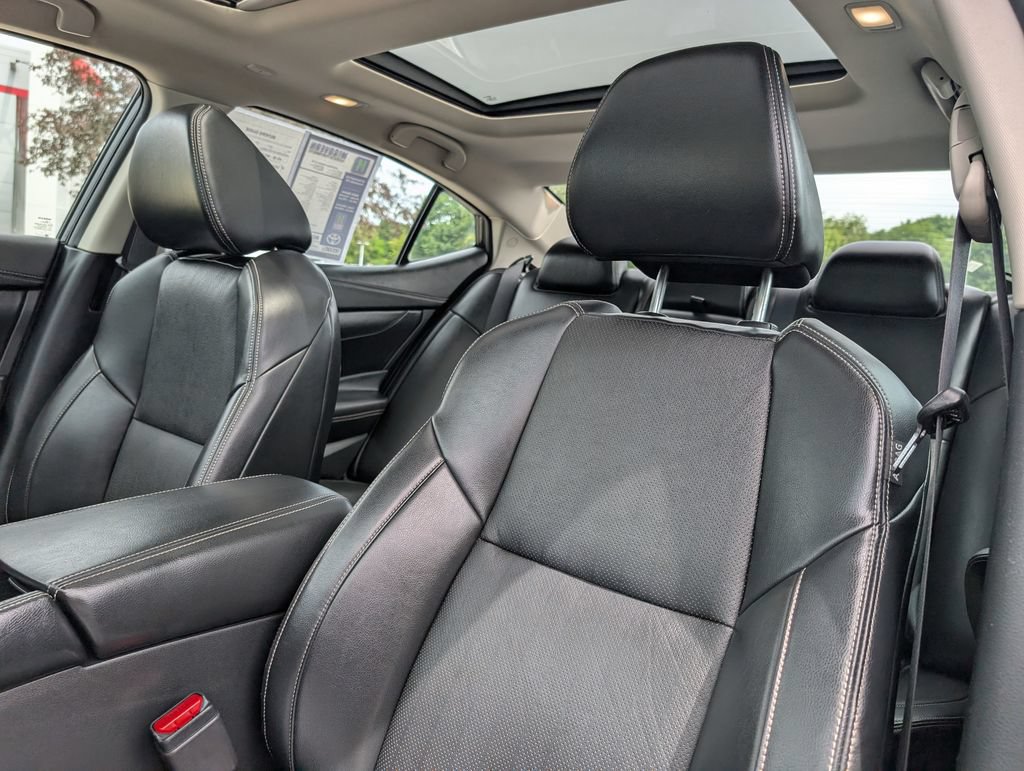 Used 2018 Nissan Maxima 3.5 SL FWD image 17