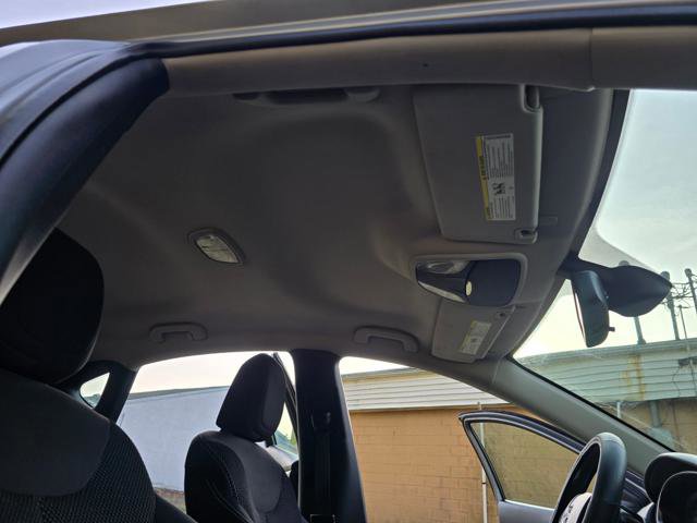 Used 2015 Dodge Dart SXT image 17