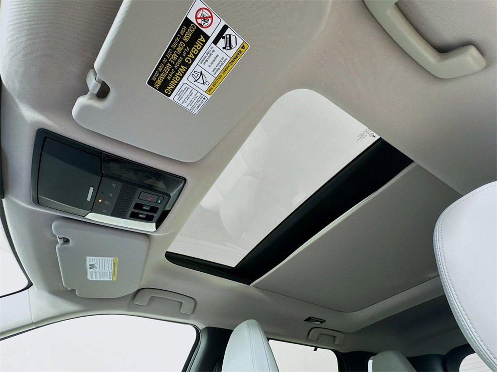 New 2025 Mitsubishi Outlander SEL image 23