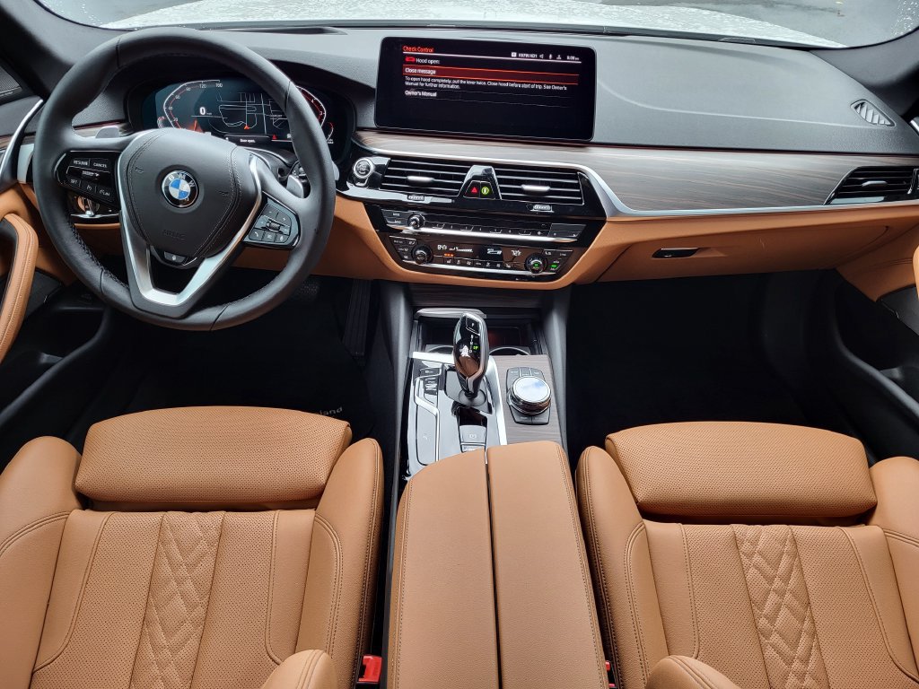 Used 2023 BMW 530i xDrive w/ Executive Package AWD/4WD image 22