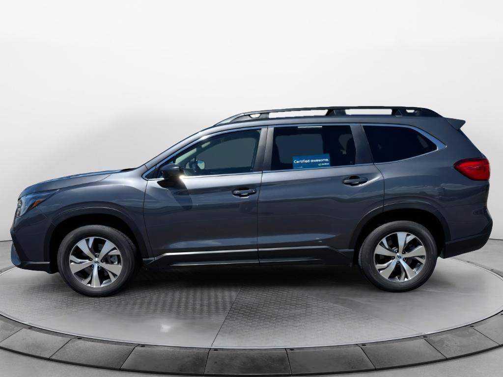 Used 2025 Subaru Ascent Premium AWD/4WD image 2