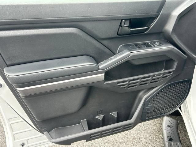 Certified 2024 Toyota Tacoma SR5 AWD/4WD image 21