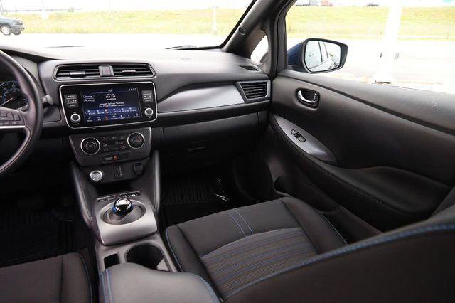 Used 2025 Nissan Leaf S FWD image 27