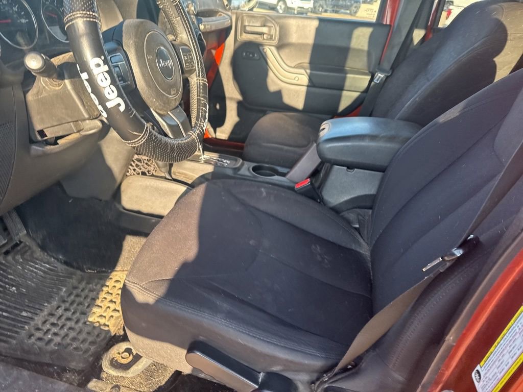 Used 2014 Jeep Wrangler Unlimited Sport w/ Dual Top Group image 13