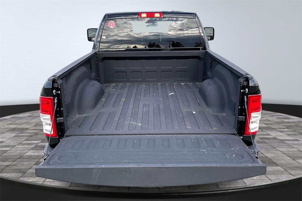 Used 2024 RAM 2500 Big Horn w/ Sport Appearance Package image 19