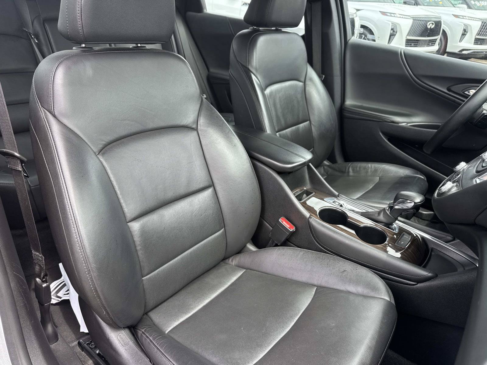Used 2024 Chevrolet Malibu LT FWD image 11