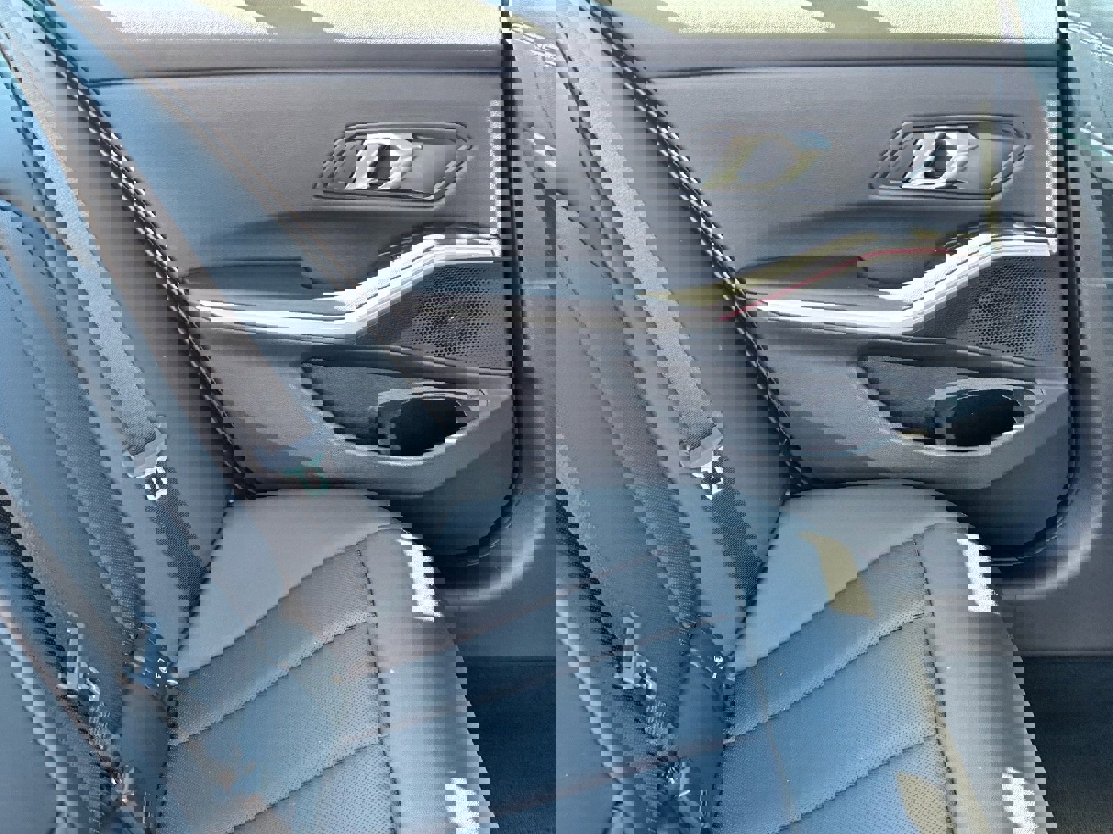 Used 2024 BMW 330i Sedan image 13