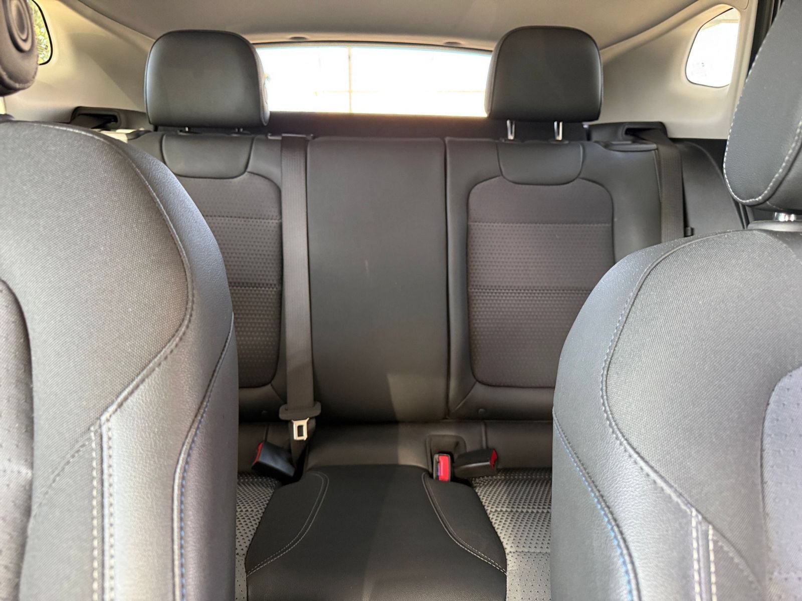 Used 2025 Chevrolet Trax LT FWD image 38
