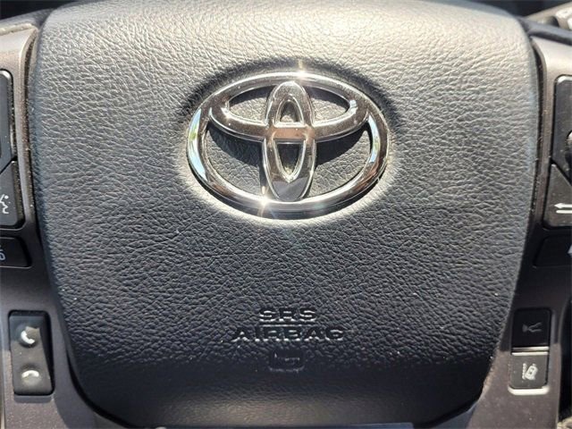 Used 2018 Toyota Tacoma TRD Sport w/ Technology Package image 17