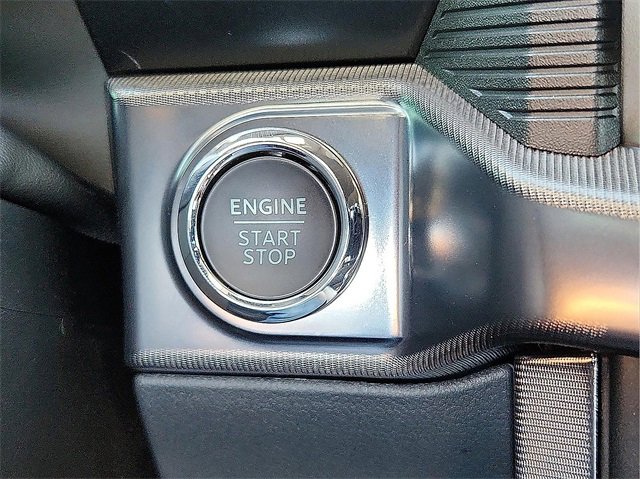 Used 2025 Ford F150 Platinum w/ Equipment Group 702A High image 15