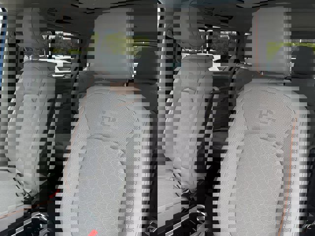 New 2025 Volkswagen ID. Buzz 1st Edition image 13