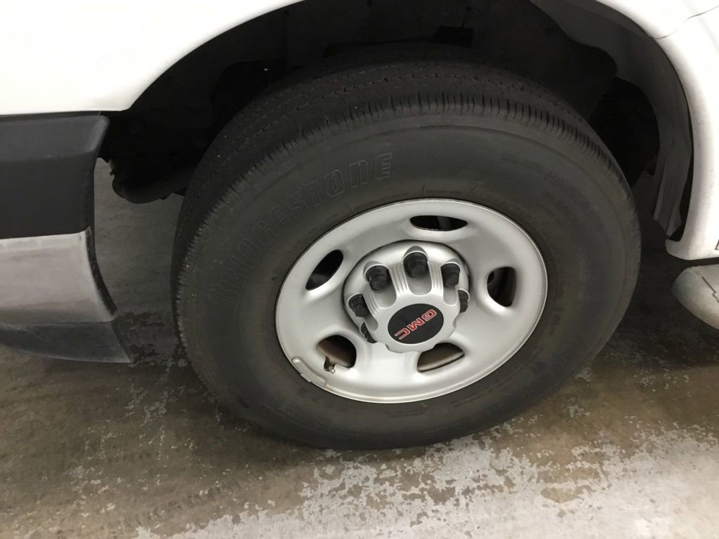 Used 2023 GMC Savana 2500 w/ Driver Convenience Package image 4