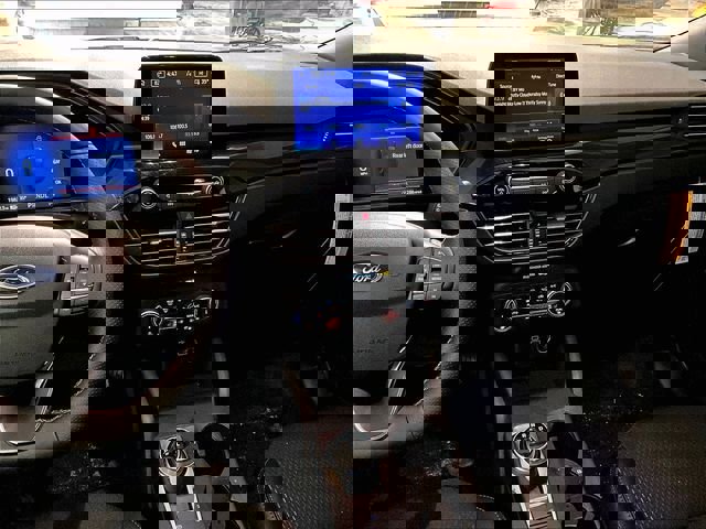 New 2026 Ford Escape ST-Line w/ Cold Weather Package AWD/4WD image 8