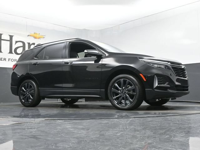Used 2023 Chevrolet Equinox RS w/ RS Leather Package FWD image 2