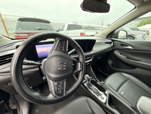 Used 2024 Buick Encore GX Sport Touring AWD/4WD image 7