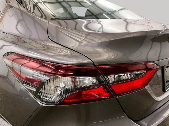 Used 2021 Toyota Camry LE FWD image 28