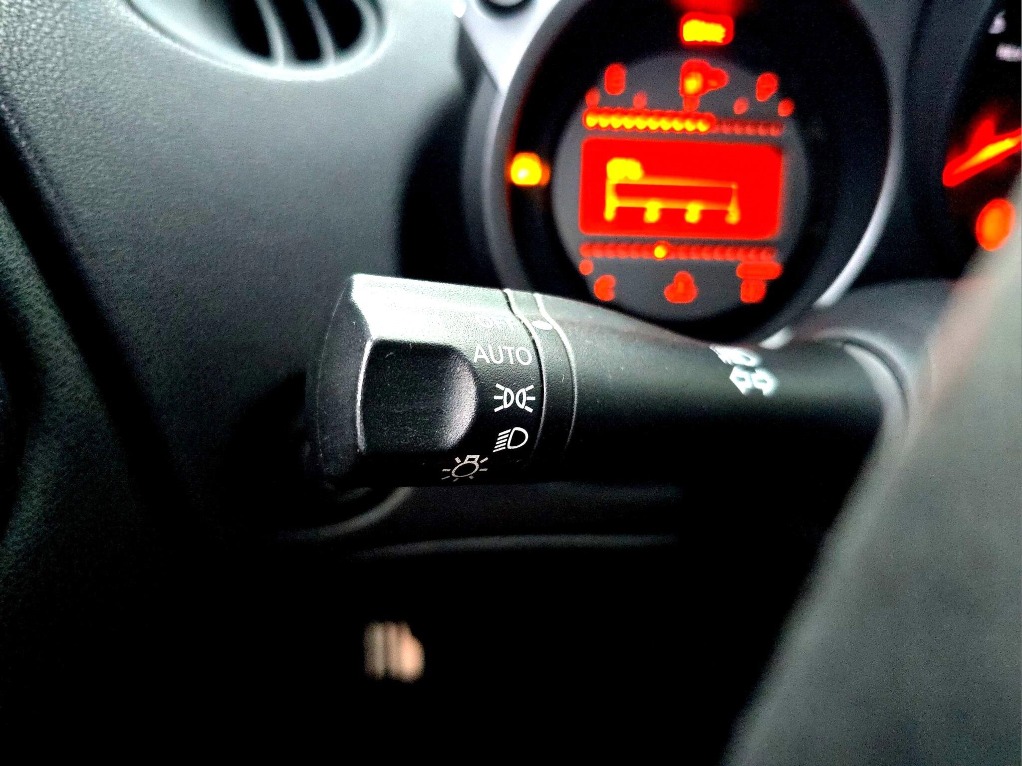 Used 2016 Nissan 370Z NISMO image 18