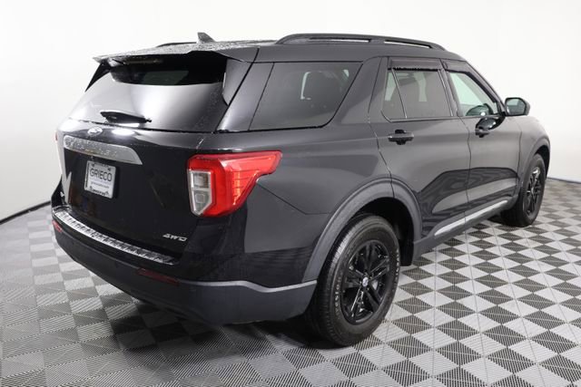 Used 2021 Ford Explorer XLT image 8